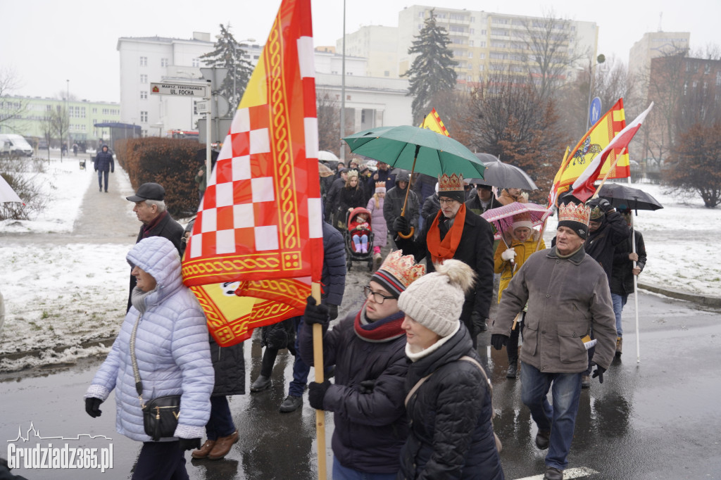 Ulicami Grudziądza po raz jedenasty przemaszerował Orszak Trzech Króli