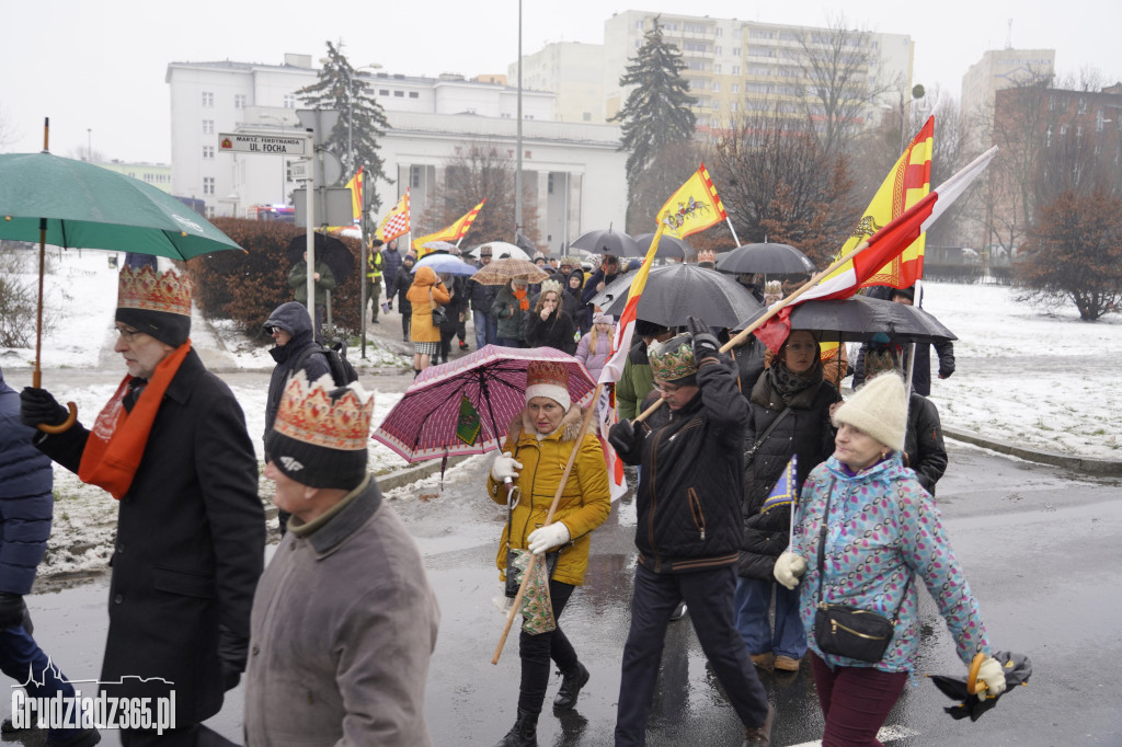 Ulicami Grudziądza po raz jedenasty przemaszerował Orszak Trzech Króli