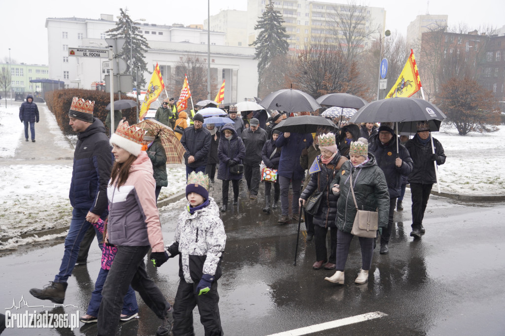 Ulicami Grudziądza po raz jedenasty przemaszerował Orszak Trzech Króli