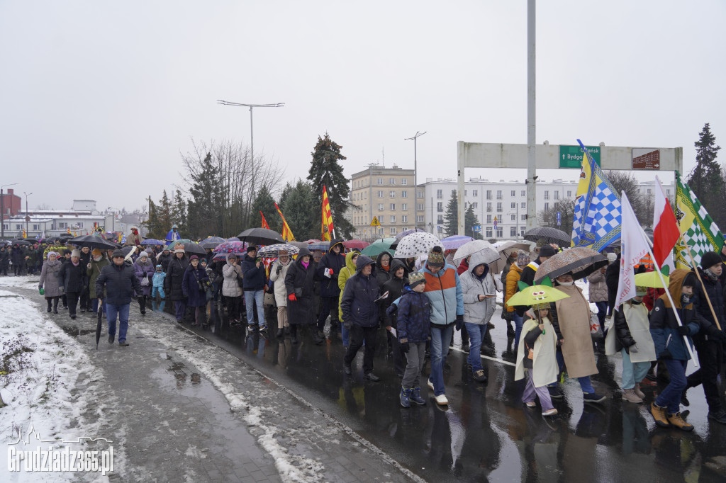 Ulicami Grudziądza po raz jedenasty przemaszerował Orszak Trzech Króli