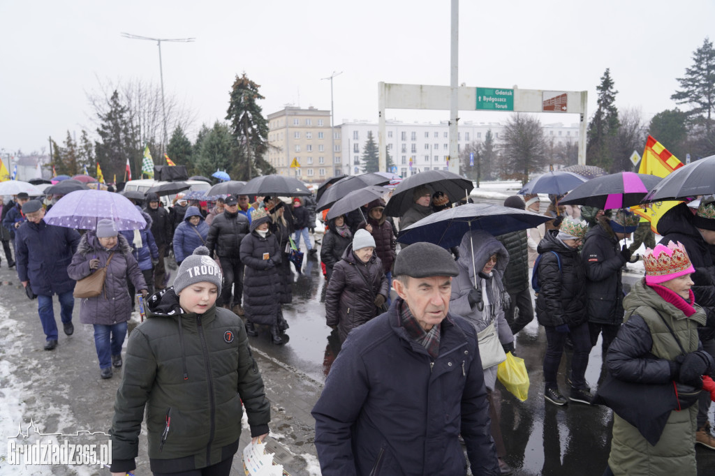 Ulicami Grudziądza po raz jedenasty przemaszerował Orszak Trzech Króli