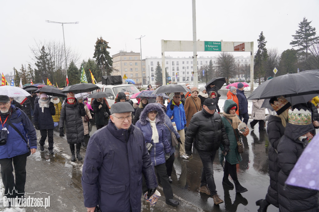 Ulicami Grudziądza po raz jedenasty przemaszerował Orszak Trzech Króli