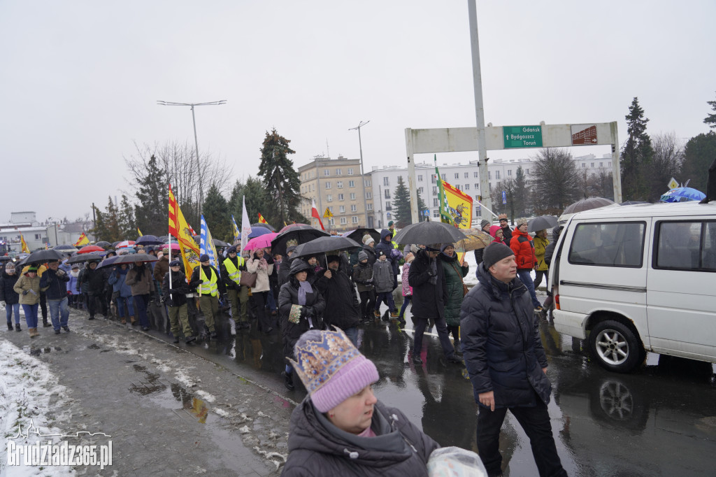 Ulicami Grudziądza po raz jedenasty przemaszerował Orszak Trzech Króli