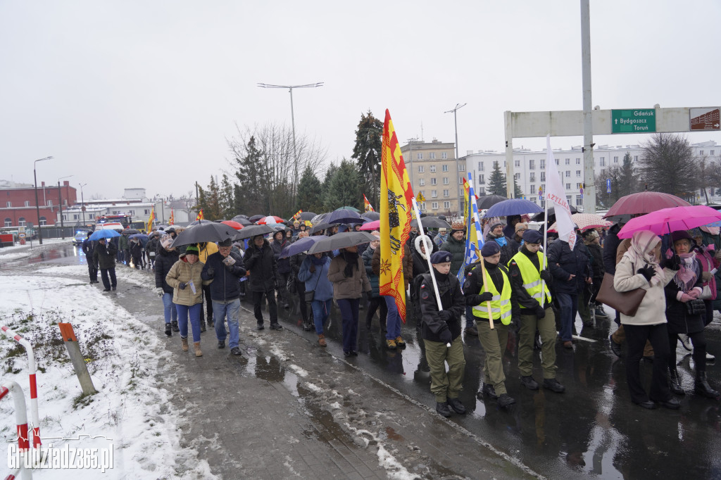 Ulicami Grudziądza po raz jedenasty przemaszerował Orszak Trzech Króli