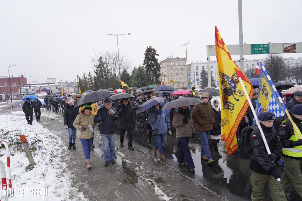 Ulicami Grudziądza po raz jedenasty przemaszerował Orszak Trzech Króli