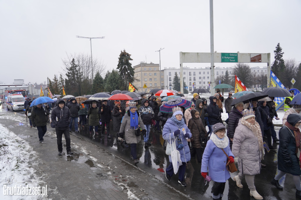 Ulicami Grudziądza po raz jedenasty przemaszerował Orszak Trzech Króli