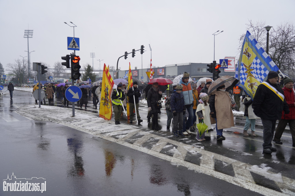 Ulicami Grudziądza po raz jedenasty przemaszerował Orszak Trzech Króli