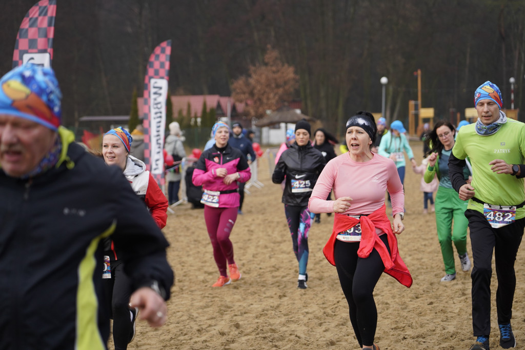 Bieg WOŚP na plaży miejskiej w Rudniku – relacja