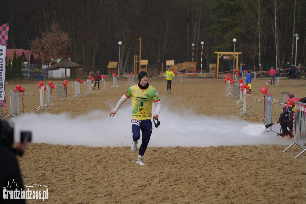 Bieg WOŚP na plaży miejskiej w Rudniku – relacja