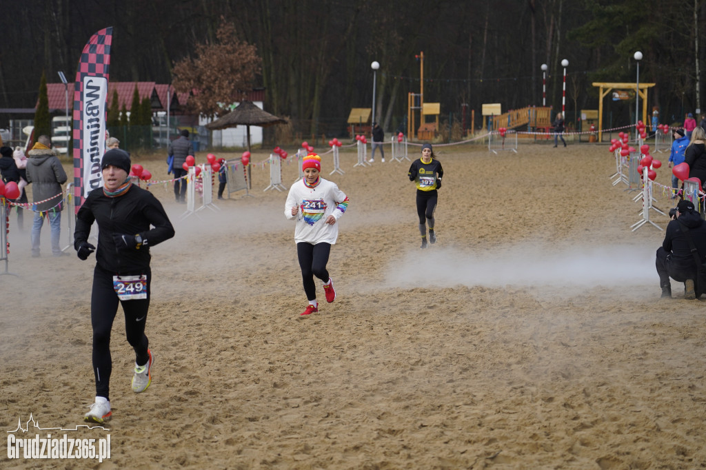 Bieg WOŚP na plaży miejskiej w Rudniku – relacja