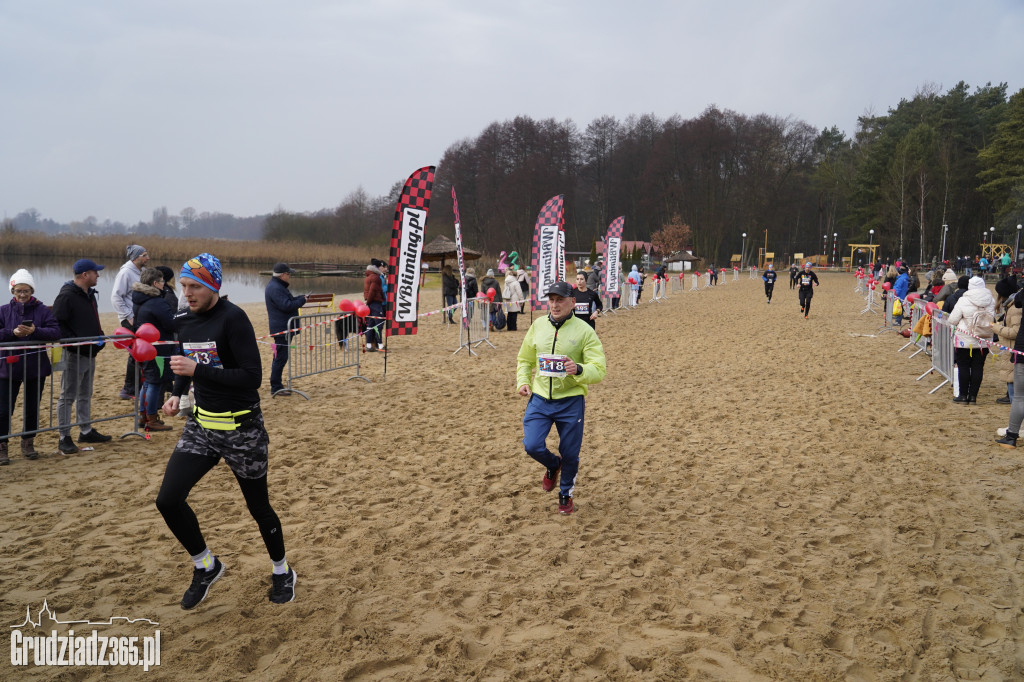 Bieg WOŚP na plaży miejskiej w Rudniku – relacja