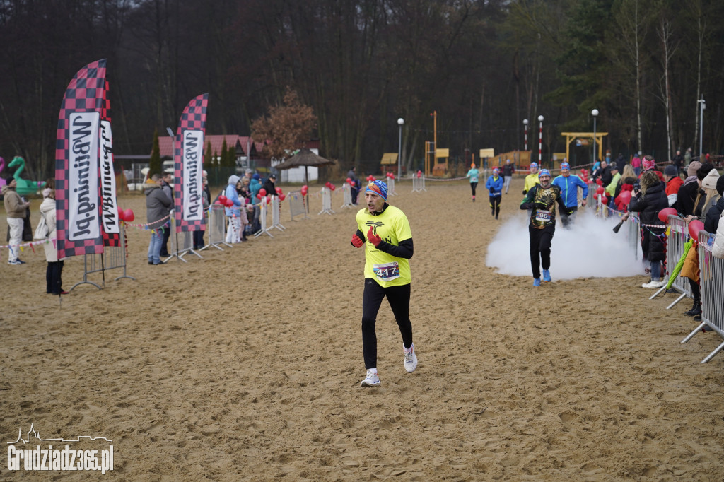 Bieg WOŚP na plaży miejskiej w Rudniku – relacja