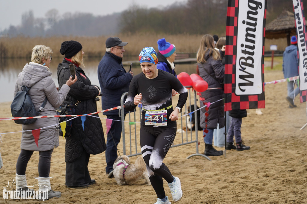 Bieg WOŚP na plaży miejskiej w Rudniku – relacja