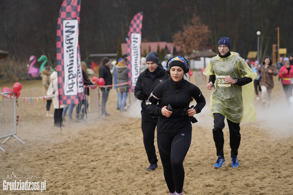 Bieg WOŚP na plaży miejskiej w Rudniku – relacja