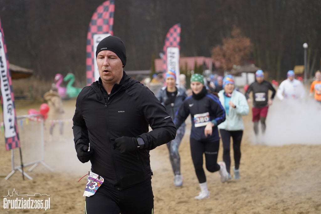 Bieg WOŚP na plaży miejskiej w Rudniku – relacja