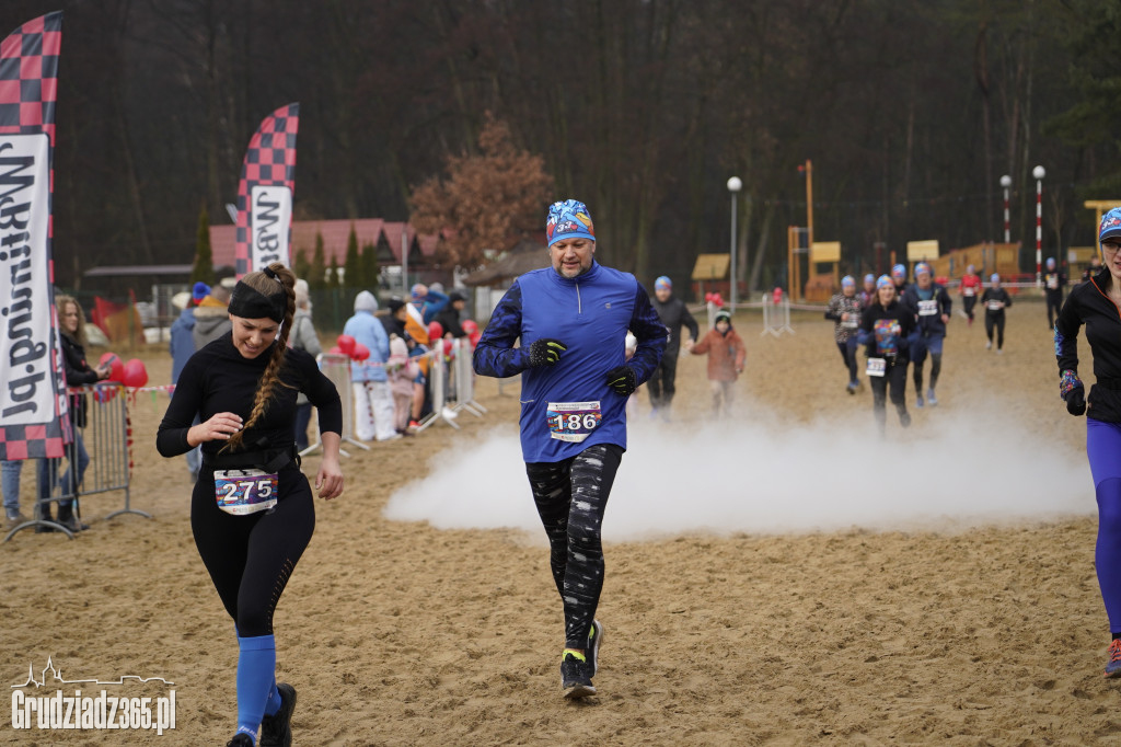 Bieg WOŚP na plaży miejskiej w Rudniku – relacja