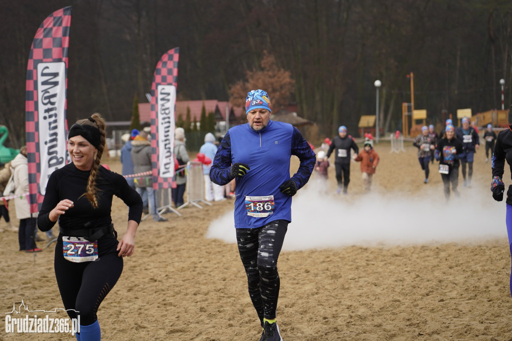 Bieg WOŚP na plaży miejskiej w Rudniku – relacja