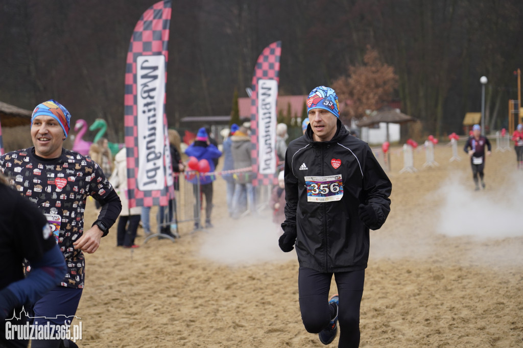 Bieg WOŚP na plaży miejskiej w Rudniku – relacja