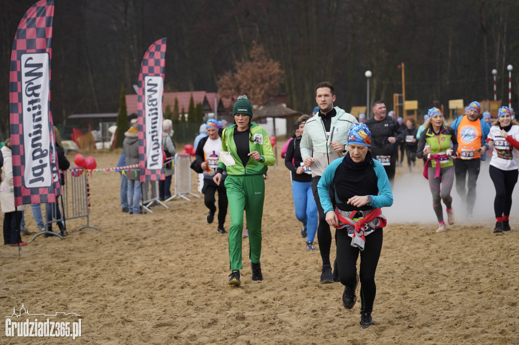 Bieg WOŚP na plaży miejskiej w Rudniku – relacja