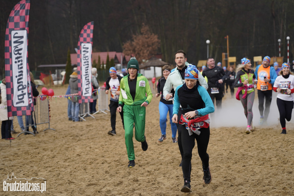 Bieg WOŚP na plaży miejskiej w Rudniku – relacja