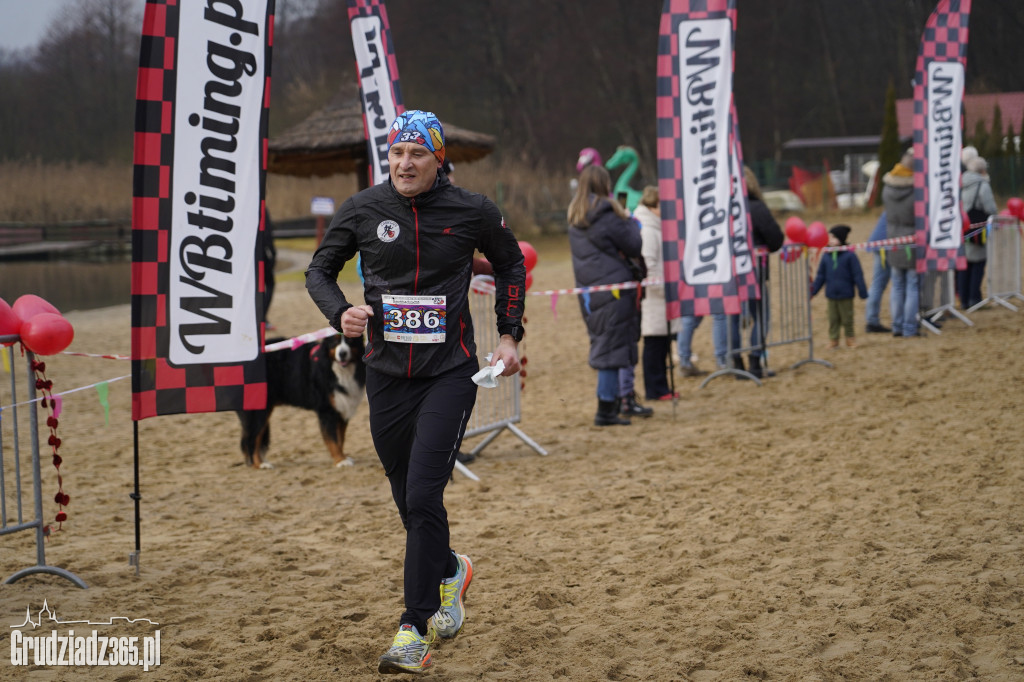 Bieg WOŚP na plaży miejskiej w Rudniku – relacja