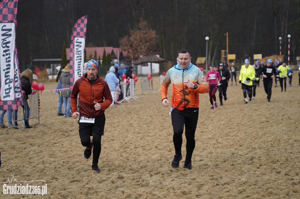 Bieg WOŚP na plaży miejskiej w Rudniku – relacja