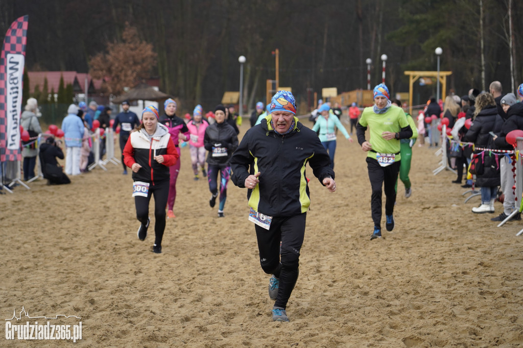 Bieg WOŚP na plaży miejskiej w Rudniku – relacja