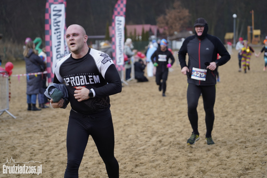 Bieg WOŚP na plaży miejskiej w Rudniku – relacja