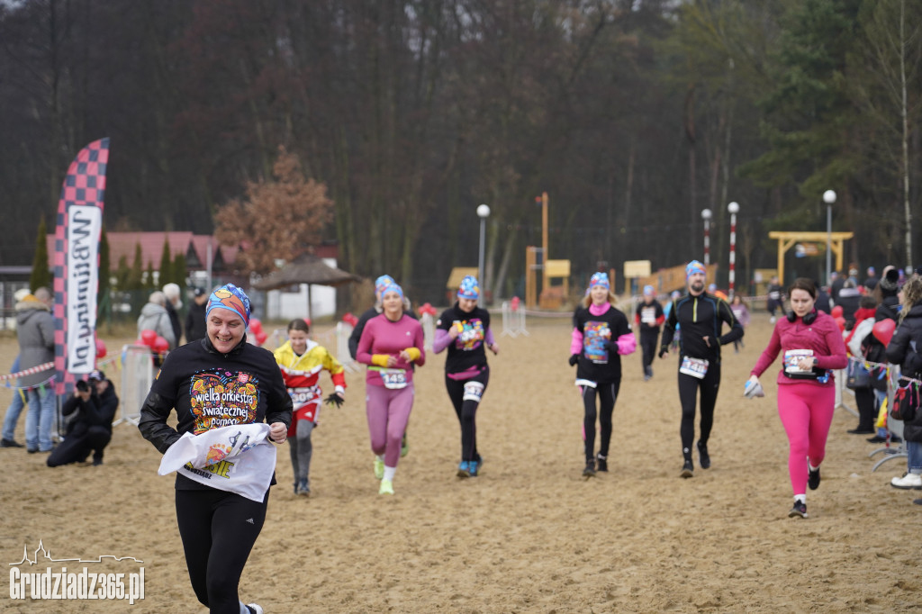 Bieg WOŚP na plaży miejskiej w Rudniku – relacja