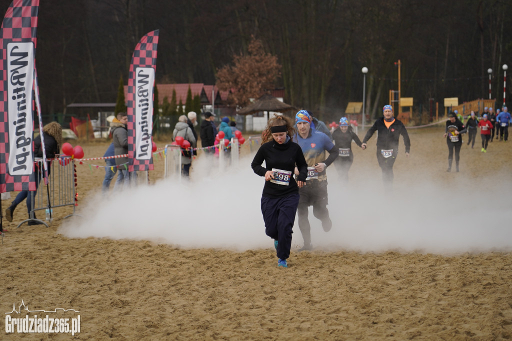 Bieg WOŚP na plaży miejskiej w Rudniku – relacja