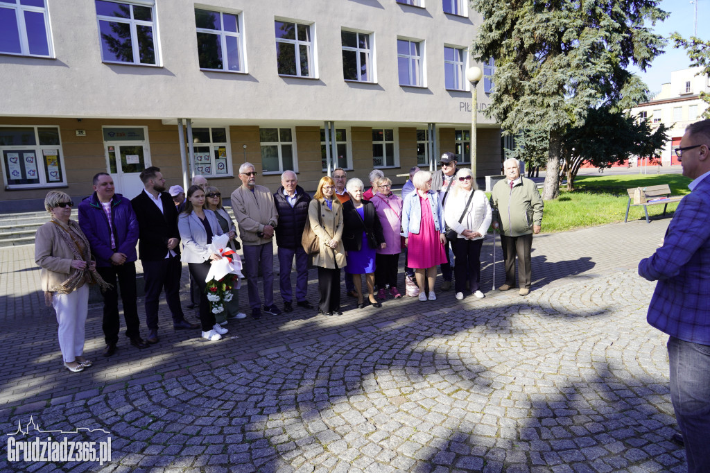 Grudziądz Pamięta o Ludziach Pracy. Skromne Obchody 1 Maja przy Pomniku Pomordowanych