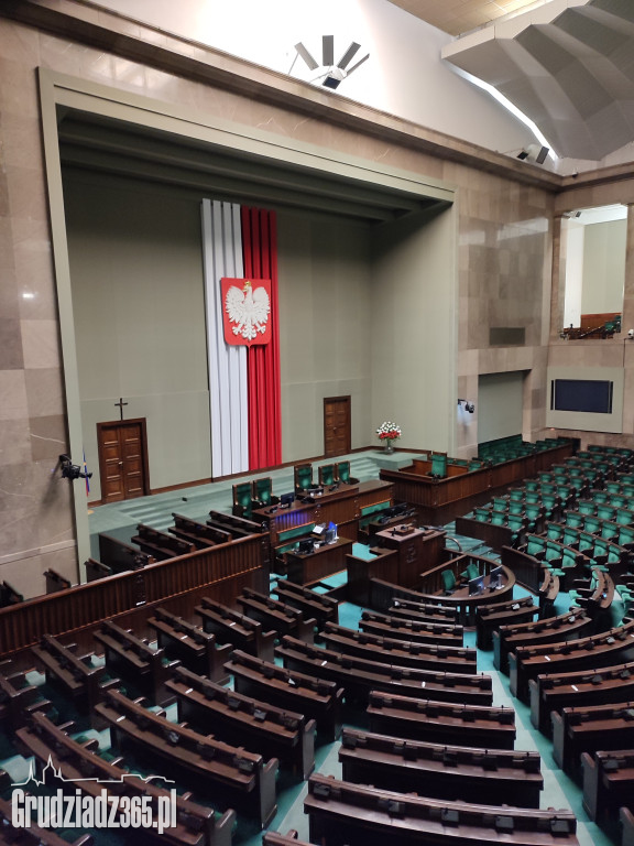Młodzi Grudziądzanie z OHP za kulisami Wielkiej Polityki! Wizyta w Sejmie na Zaproszenie posła Piotra Kowala