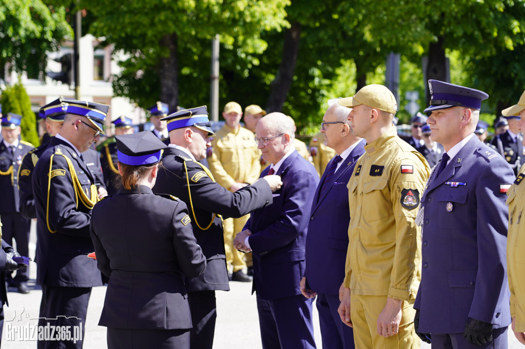 Strażackie Święto w Grudziądzu: odznaczenia, awanse i jubileusze