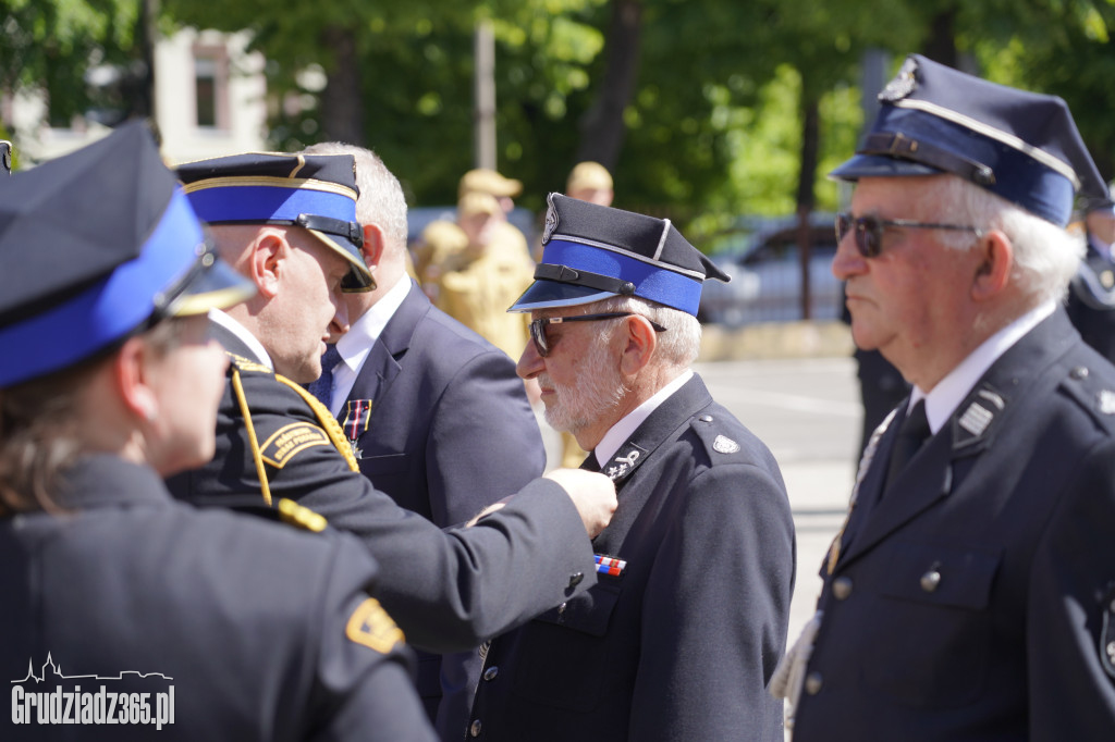 Strażackie Święto w Grudziądzu: odznaczenia, awanse i jubileusze