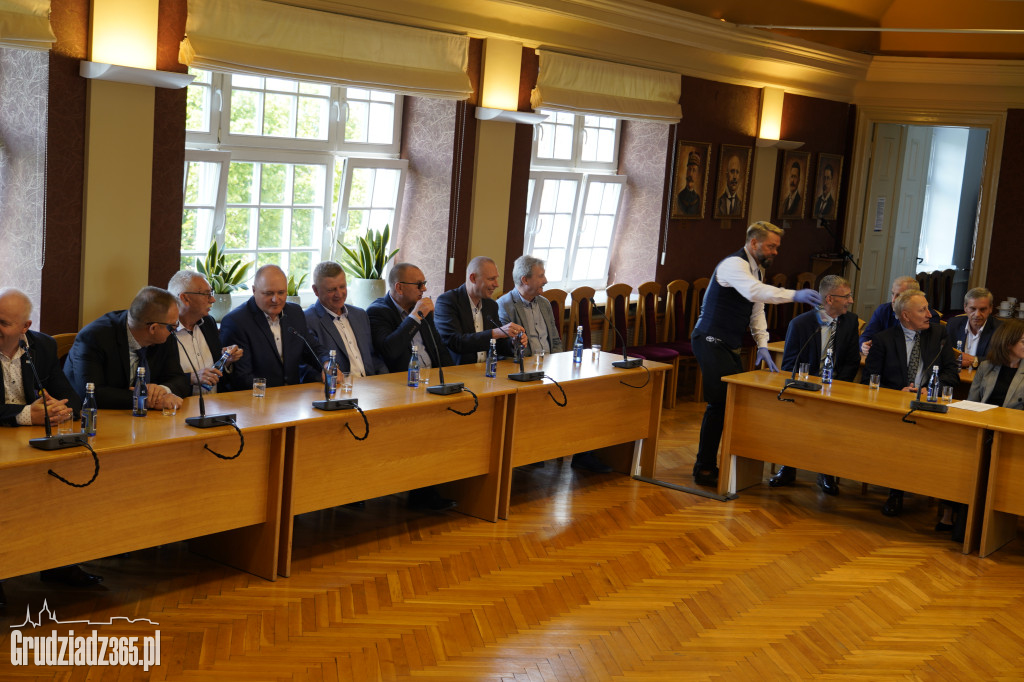 Pracownicy MZK Grudziądz odebrali medale za długoletnią pracę