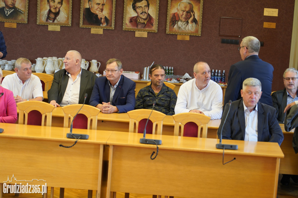 Pracownicy MZK Grudziądz odebrali medale za długoletnią pracę
