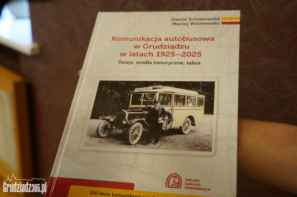 Pracownicy MZK Grudziądz odebrali medale za długoletnią pracę