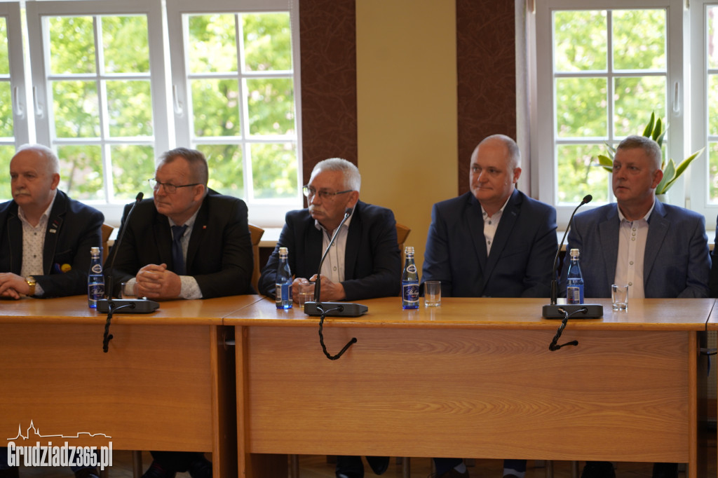 Pracownicy MZK Grudziądz odebrali medale za długoletnią pracę