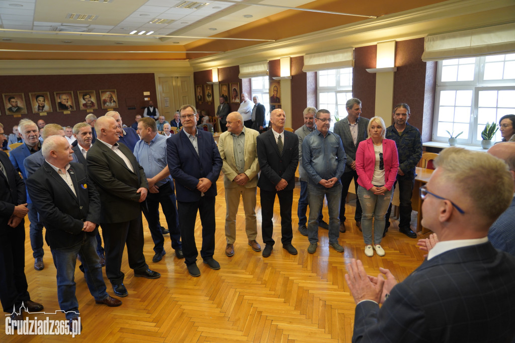 Pracownicy MZK Grudziądz odebrali medale za długoletnią pracę