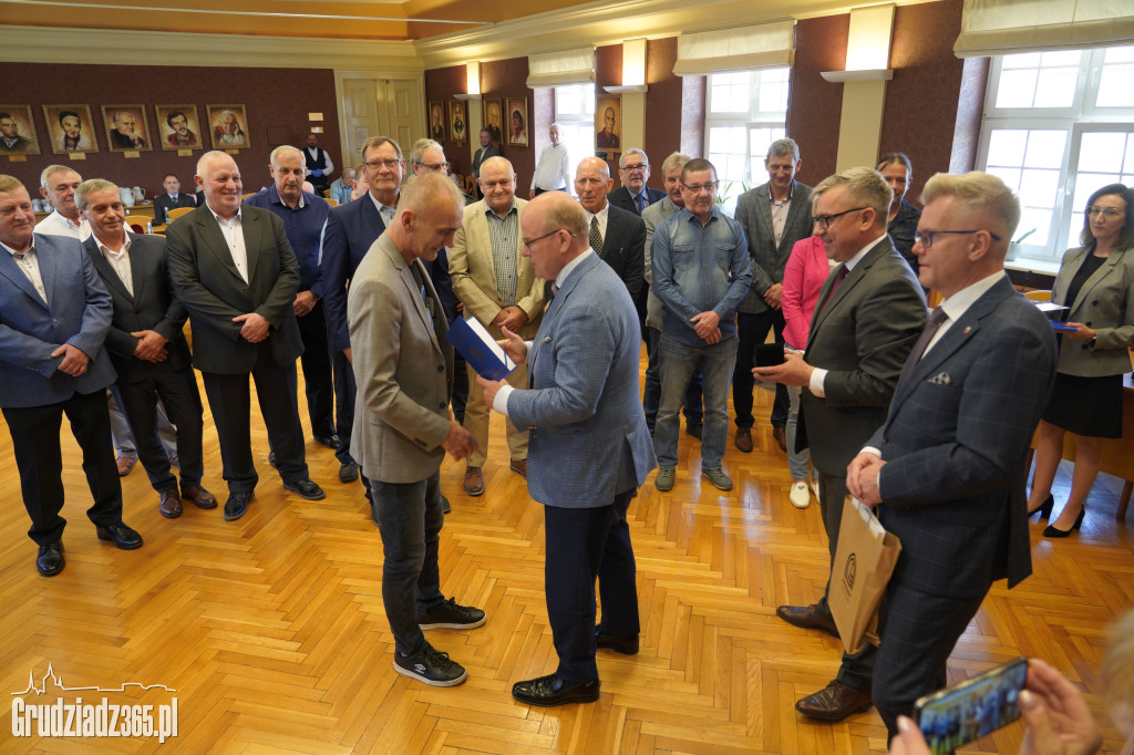 Pracownicy MZK Grudziądz odebrali medale za długoletnią pracę