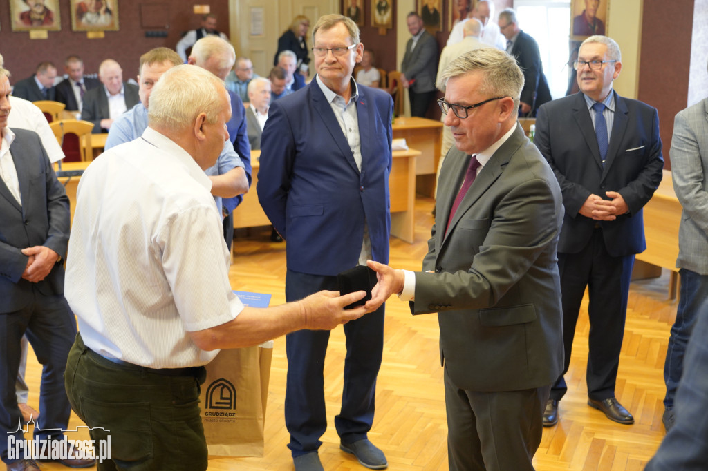 Pracownicy MZK Grudziądz odebrali medale za długoletnią pracę