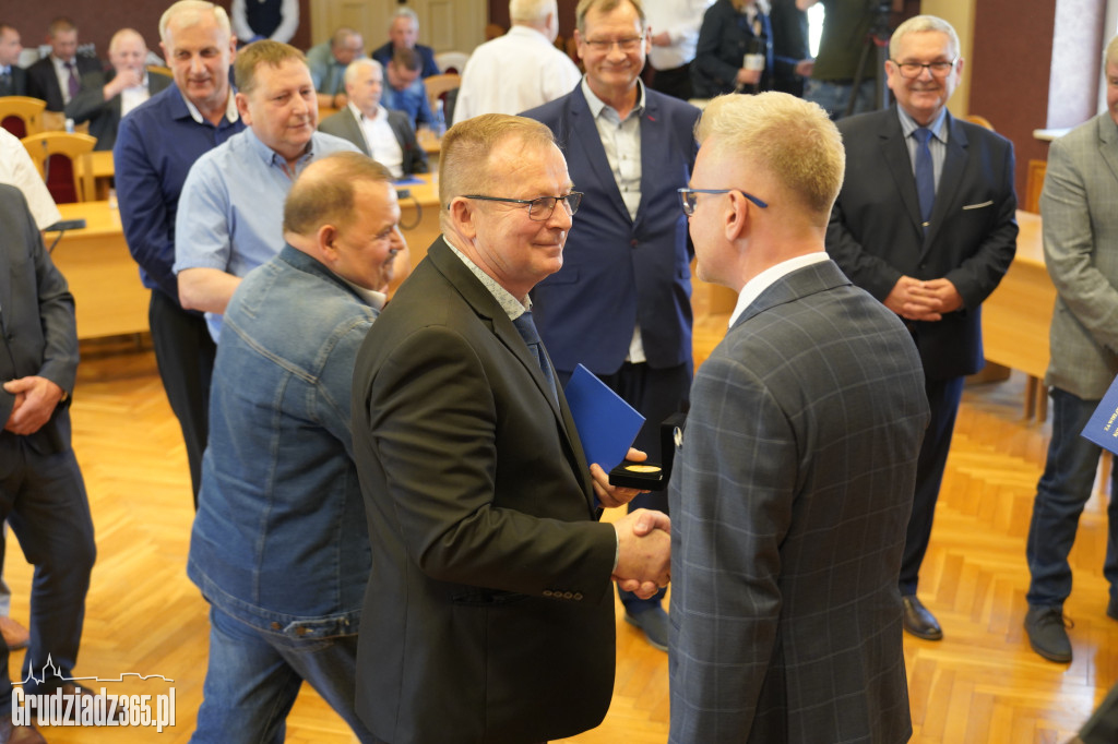 Pracownicy MZK Grudziądz odebrali medale za długoletnią pracę