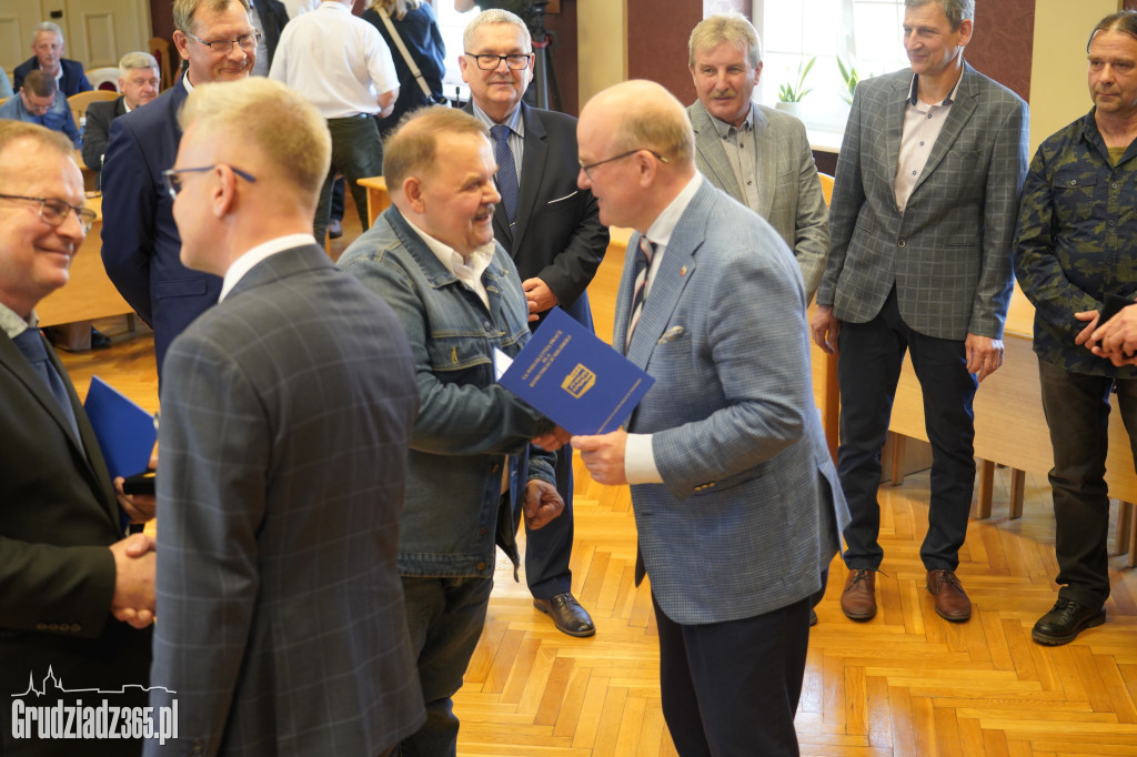 Pracownicy MZK Grudziądz odebrali medale za długoletnią pracę