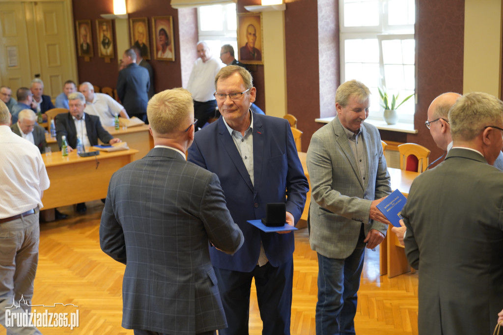 Pracownicy MZK Grudziądz odebrali medale za długoletnią pracę