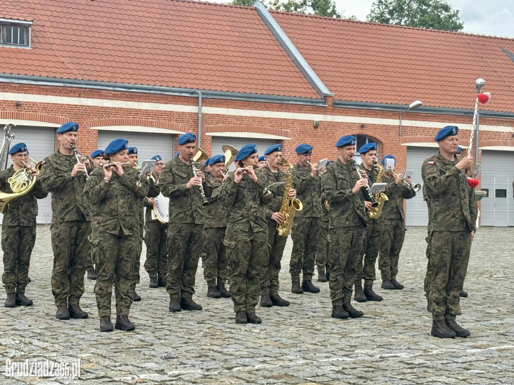 Służyć wiernie Rzeczypospolitej Polskiej – uroczyste ślubowanie kadetów z Grudziądza