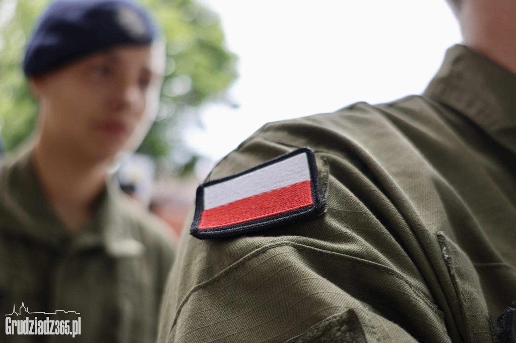 Służyć wiernie Rzeczypospolitej Polskiej – uroczyste ślubowanie kadetów z Grudziądza