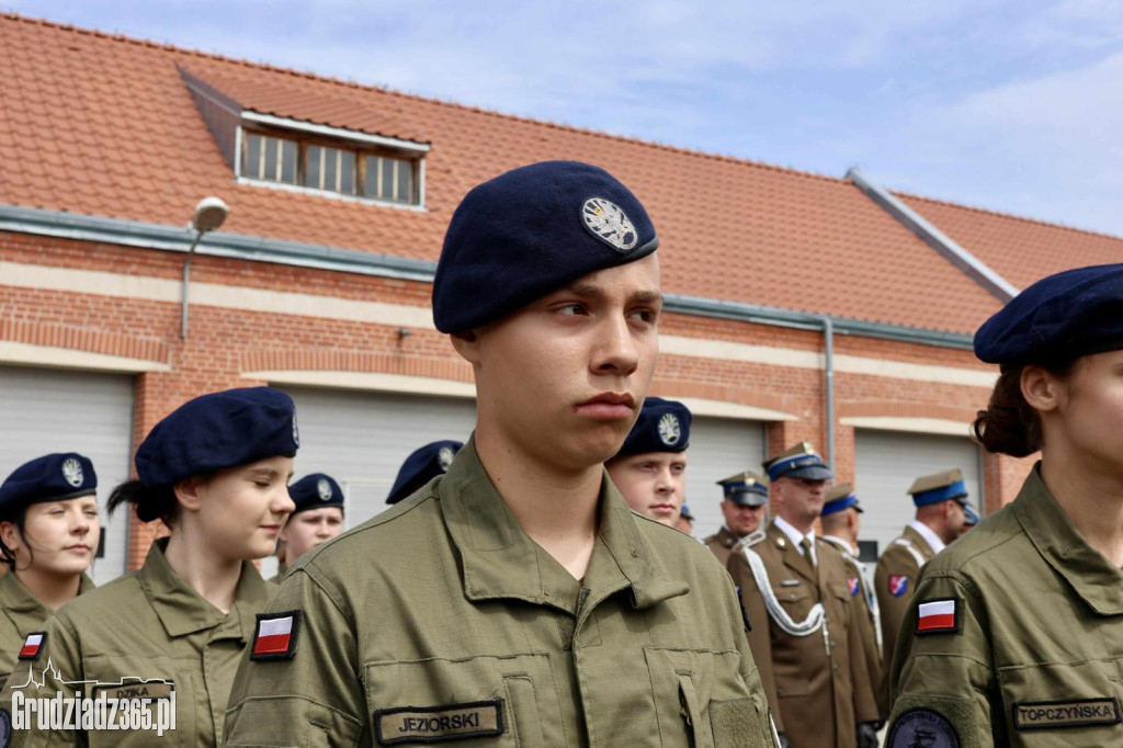 Służyć wiernie Rzeczypospolitej Polskiej – uroczyste ślubowanie kadetów z Grudziądza