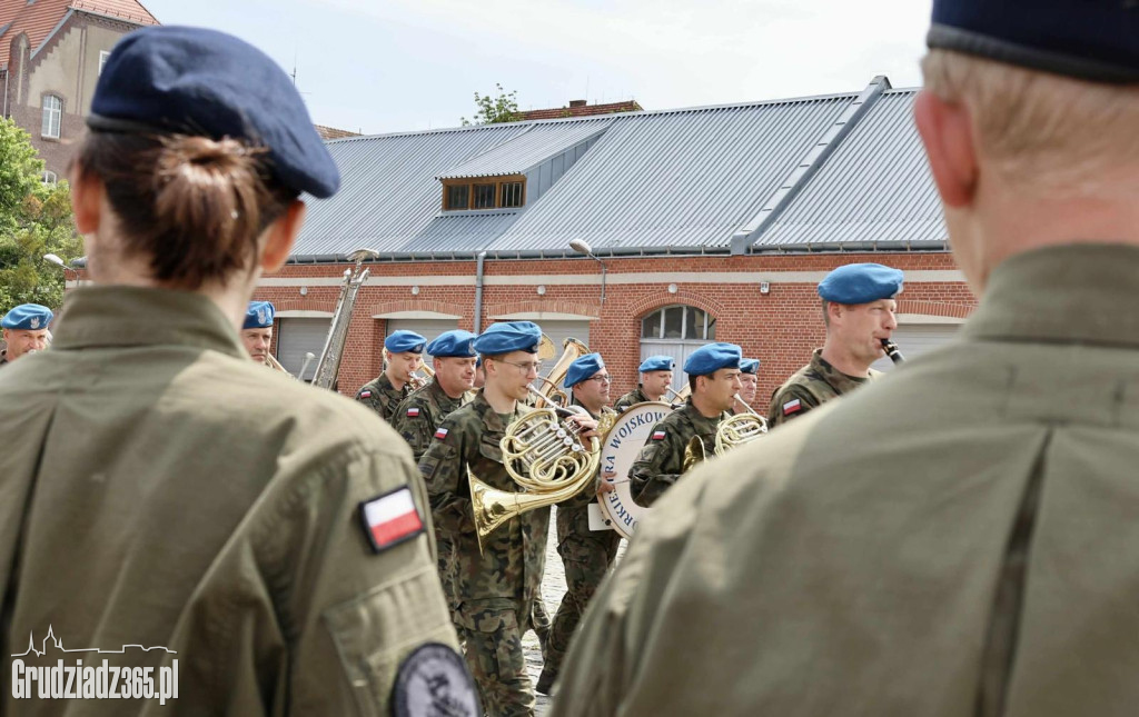 Służyć wiernie Rzeczypospolitej Polskiej – uroczyste ślubowanie kadetów z Grudziądza