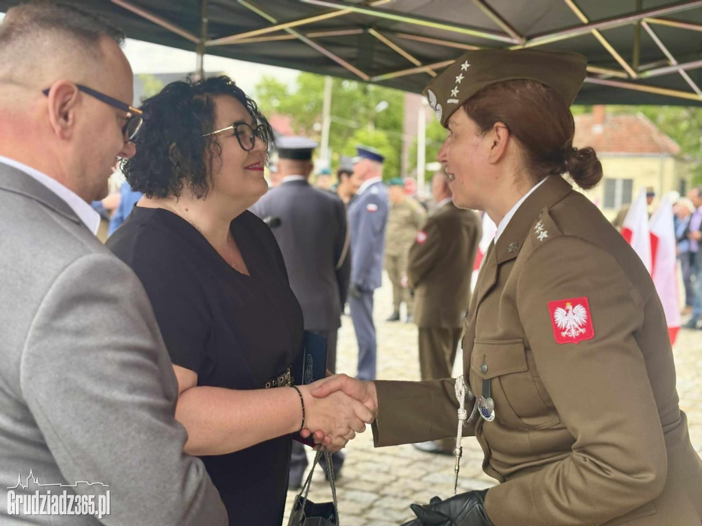 Służyć wiernie Rzeczypospolitej Polskiej – uroczyste ślubowanie kadetów z Grudziądza