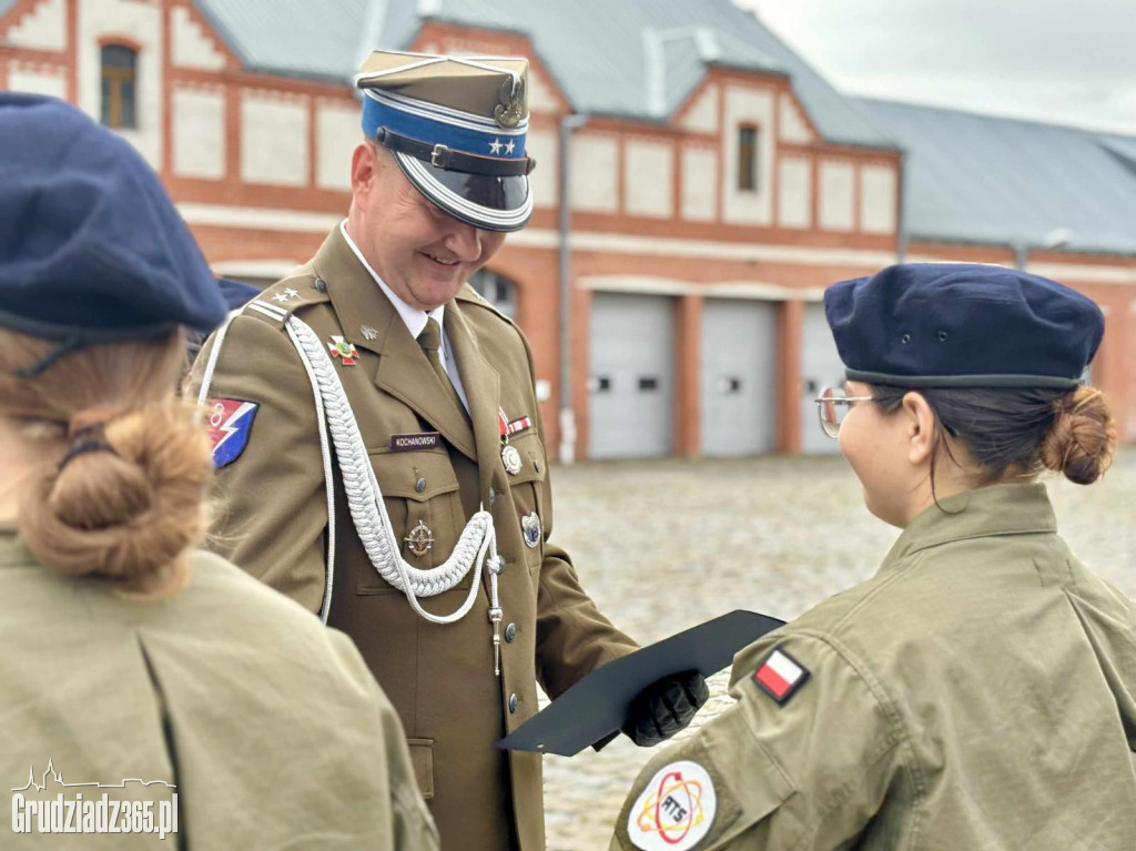 Służyć wiernie Rzeczypospolitej Polskiej – uroczyste ślubowanie kadetów z Grudziądza